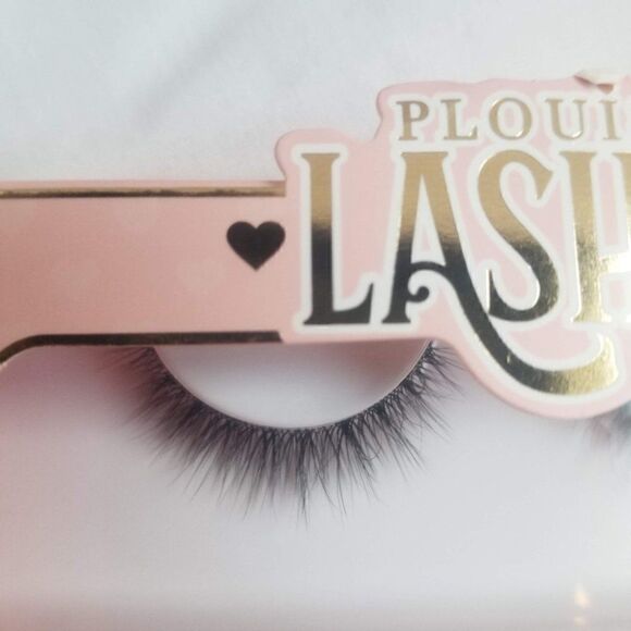 P.Louise Little Luxury False Eyelashes - Picture 6 of 6